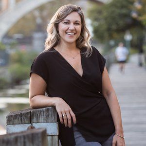 Meet your Posher, Noelle